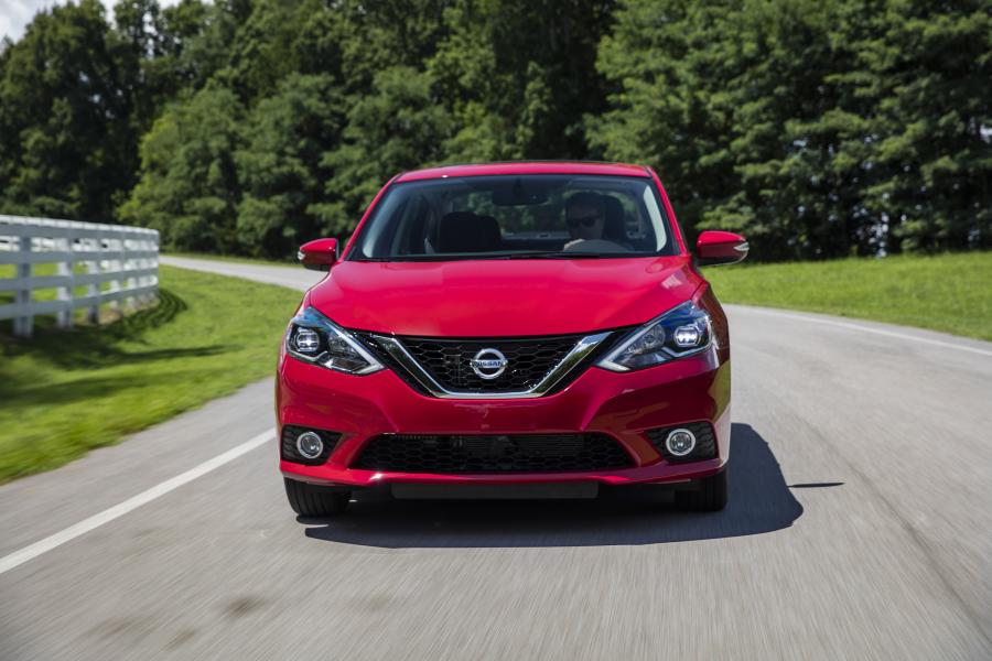  Nissan Sentra SR Turbo (B17) 2016 года  (фото 27 из 44)